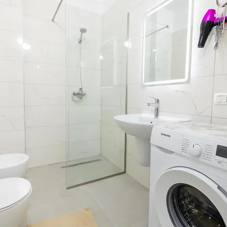 Coastal Nest Apartment *