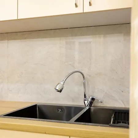 Coastal Nest Apartment Vlorë