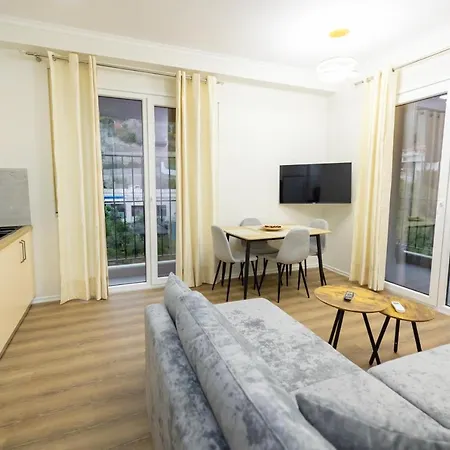 Apartment Coastal Nest Vlorë