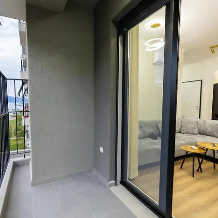 Coastal Nest Apartment Vlorë